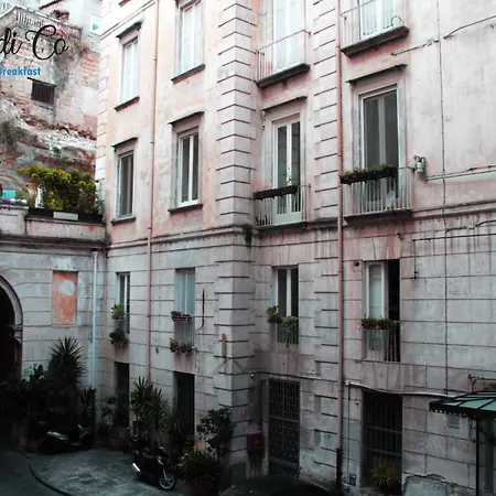 La Casa Di Co Bed & Breakfast 4*